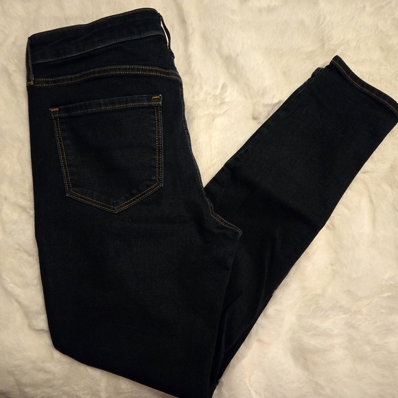 Old Navy Mid-Rise Rockstar Super Skinny - Picture 3 of 5